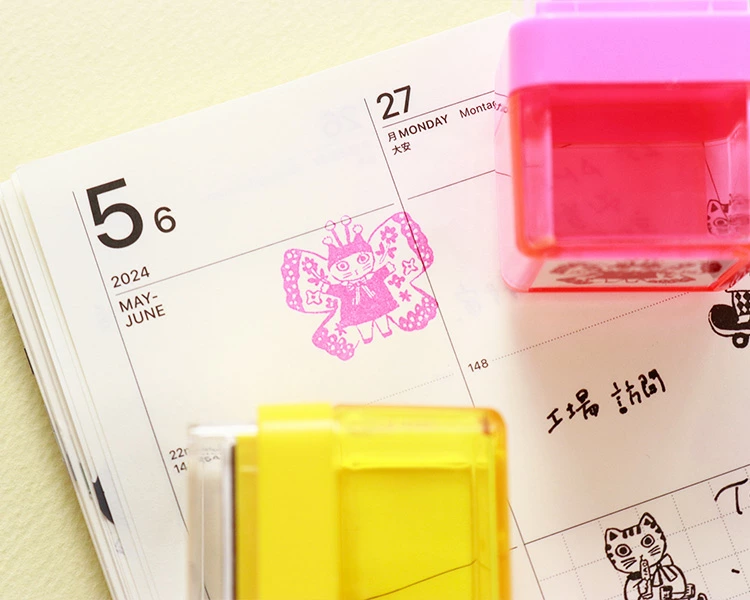 Yumi Kitagishi Pre-Inked Stamp - Elf Cat