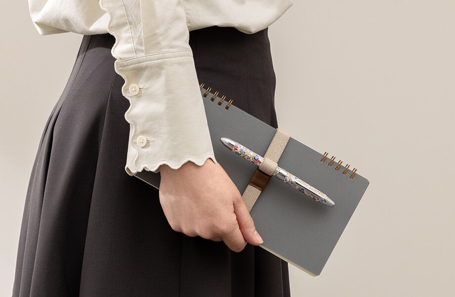 Vicuña EX x Design studio Garageland 0.5mm Textile Design Multifunction Pen