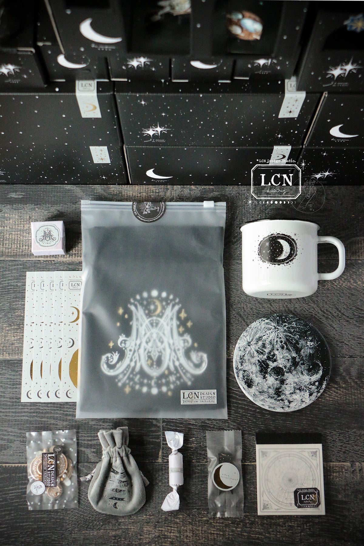 Box of the Moon - Enamel Mug Complete Set