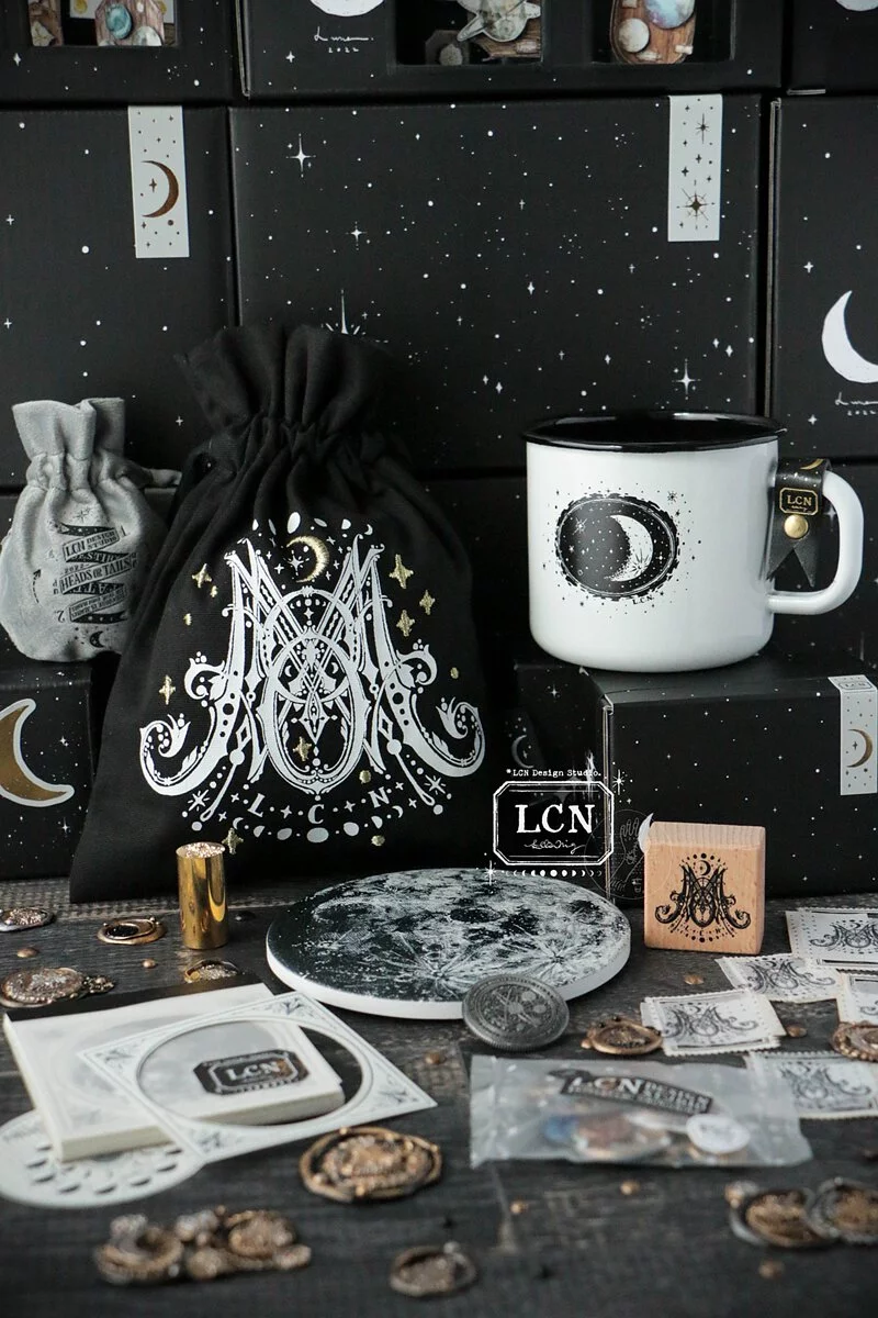 Box of the Moon - Enamel Mug Complete Set