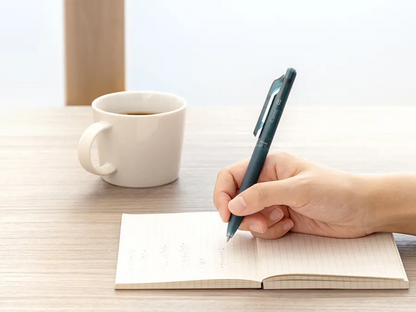 Calme x Miyake Design Soundless Series 0.5mm Ballpoint Pen - Relaxed Frost Color