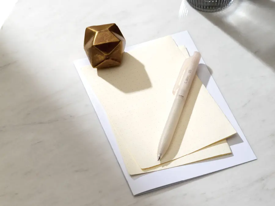 Calme x Miyake Design Soundless Series 0.5mm Ballpoint Pen - Relaxed Frost Color