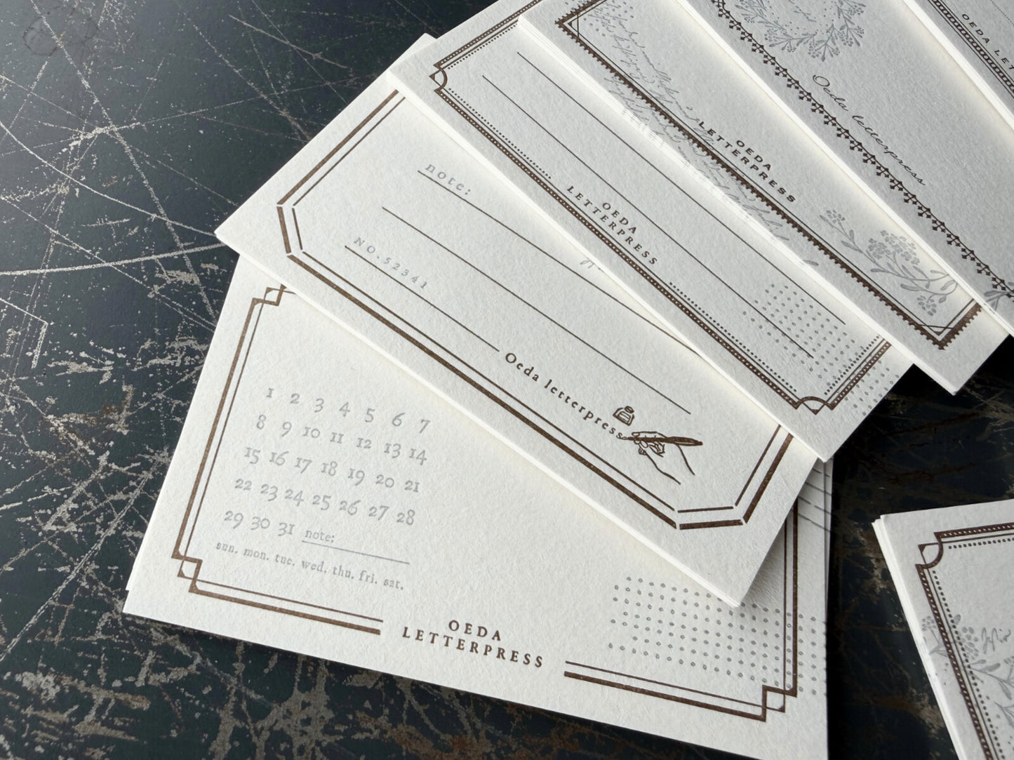 Assorted Card Box / Mellow Silver